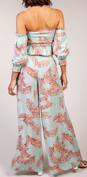 L’atiste Off Shoulder Top